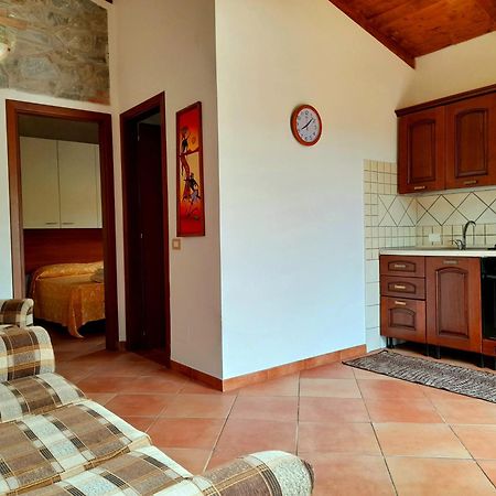 Parco Esmeralda - Family Residence E Breakfast مارينا دي كاميروتا الغرفة الصورة