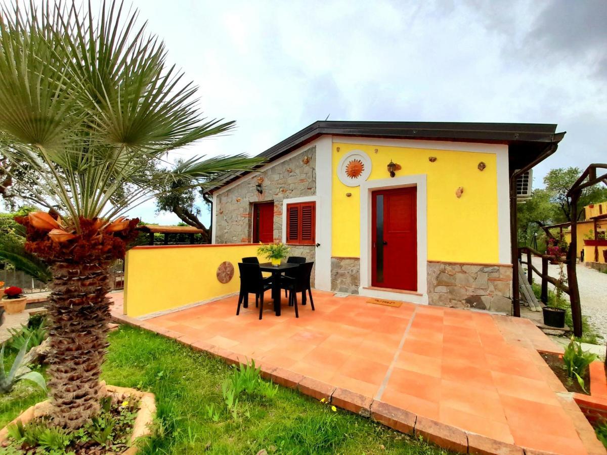 Parco Esmeralda - Family Residence E Breakfast مارينا دي كاميروتا المظهر الخارجي الصورة