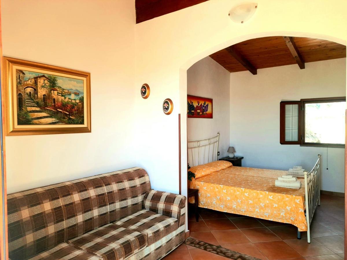 Parco Esmeralda - Family Residence E Breakfast مارينا دي كاميروتا المظهر الخارجي الصورة