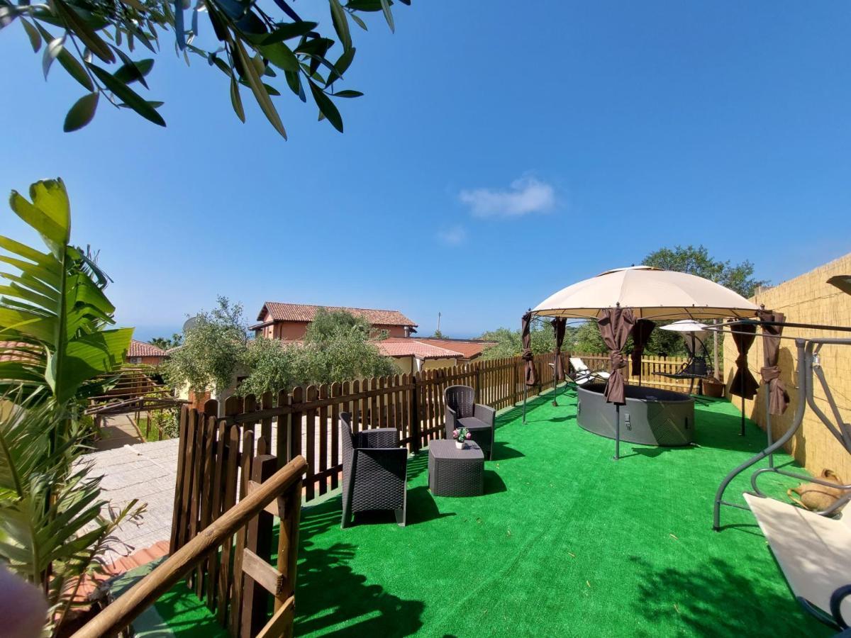 Parco Esmeralda - Family Residence E Breakfast مارينا دي كاميروتا المظهر الخارجي الصورة